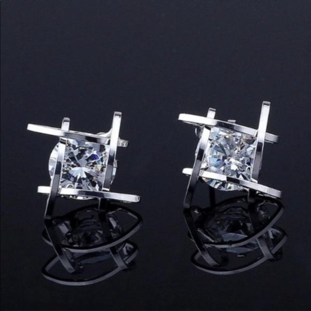 NEW SILVER 3D CAGE DIAMOND STUD EARRINGS - Picture 3 of 6